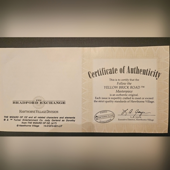 "Follow the Yellow Brick Road" Collectible Sculpture by Hawthorne Village - Picture 10 of 10